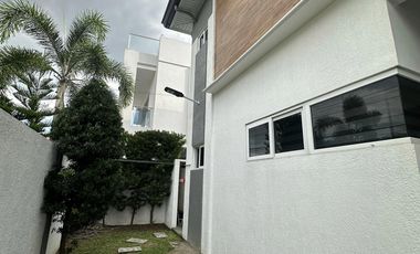 7 Bedroom House for Sale with pool in Pulu Amsic, Angeles City near Clark