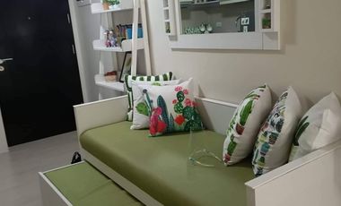 For Sale: 28.5 sqm Studio Unit at 81 Newport Boulevard in New Port City, Pasay
