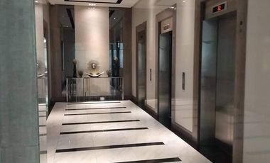 For Sale: 28.5 sqm Studio Unit at 81 Newport Boulevard in New Port City, Pasay