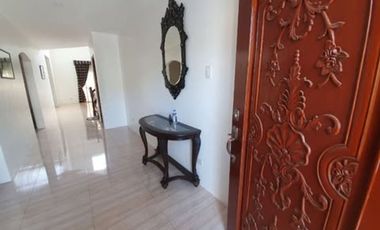 5BR House and Lot in Las Villas de Manila, Laguna