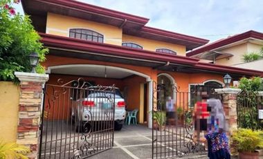 5BR House And Lot in Las Villas de Manila, Laguna