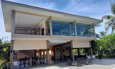 Titled Luxury Resort