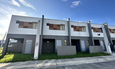 For Sale 2 Bedroom Townhouse in Capas, Tarlac