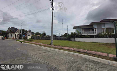 Discover prime real estate at Montclair Robinsons!