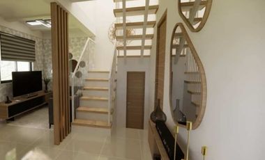 Pre selling Townhouse