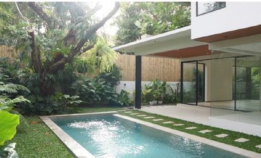 6 Bedrooms House for Sale in Ayala Alabang, Muntinlupa