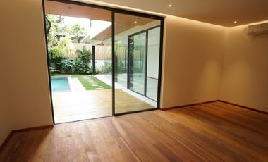 6 Bedrooms House for Sale in Ayala Alabang, Muntinlupa