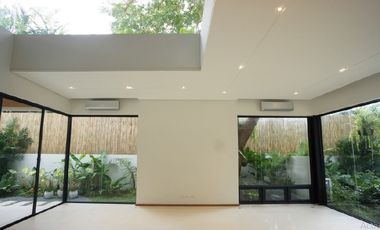 6 Bedrooms House for Sale in Ayala Alabang, Muntinlupa