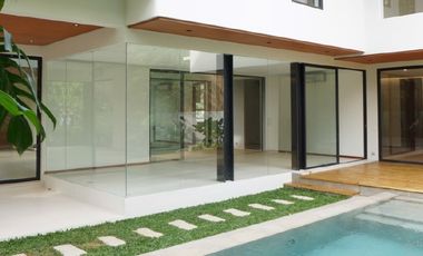 6 Bedrooms House for Sale in Ayala Alabang, Muntinlupa