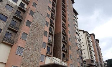 3 Bedroom condominium Unit for Sale in Woodridge Place Tagaytay.