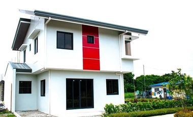 For Sale RFO 4BR Single Detached House & Lot near New Clark Green City in Capas