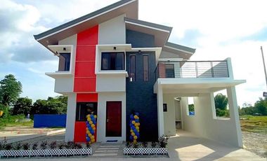 For Sale RFO 4BR Single Detached House & Lot near New Clark Green City in Capas