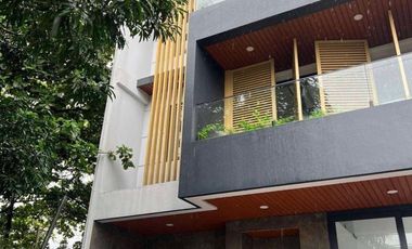 3 Storey House Multinational Village