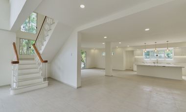 Beautiful House Stonecrest Subdivision
