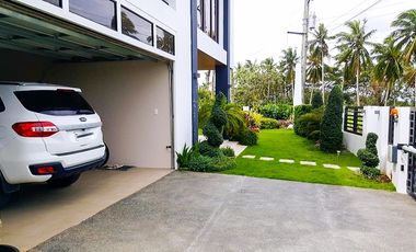 4BR House for Sale in Summit Point Golf & Residential Estates in Lipa - RH19425