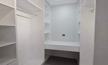 PROPERTY # 11221 RFO & FOR SALE: 2-Unit, 3-Storey Single Attached in Mabolo Cebu