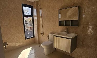 PROPERTY # 11221 RFO & FOR SALE: 2-Unit, 3-Storey Single Attached in Mabolo Cebu