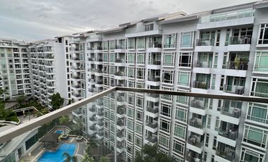 1-bedroom unit for sale at The Parkside Villas, Newport City, Pasay City