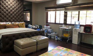 For Sale: 5 Bedrooms House and lot at San Miguel Village, Makati City