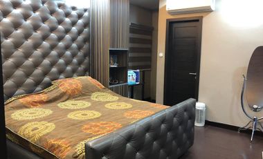 For Sale: 5 Bedrooms House and lot at San Miguel Village, Makati City