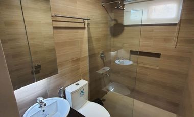 Pre owned House and Lot with Pool for Sale in Pulu Amsic, Angeles, Pampanga
