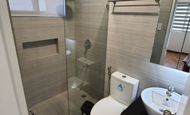 Pre owned House and Lot with Pool for Sale in Pulu Amsic, Angeles, Pampanga