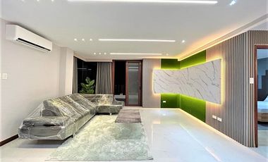 5-Bedroom House With Roof Deck and Swimming Pool In Vista Grande, Cebu