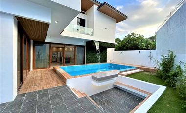 5-Bedroom House With Roof Deck and Swimming Pool In Vista Grande, Cebu