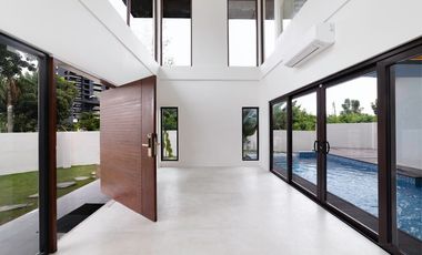 For Sale 5BR Luxury House with Exclusive Beach Access in Mactan, Lapu-Lapu
