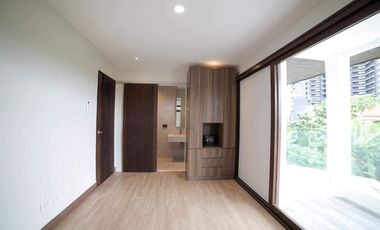 For Sale 5BR Luxury House with Exclusive Beach Access in Mactan, Lapu-Lapu