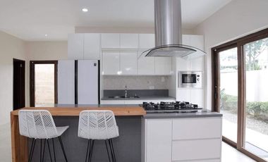 For Sale 5BR Luxury House with Exclusive Beach Access in Mactan, Lapu-Lapu