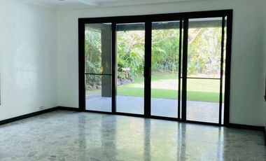 5 Bedrooms House for Rent in Dasmarinas Village, Makati City