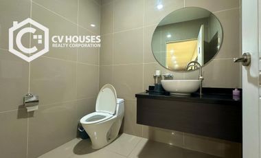 HOUSE VILLA FOR SALE LOCATED AT ANGELES CITY, NEAR KOREA TOWN AND CLARK