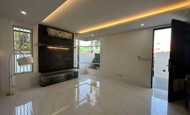 Pre Owned but  Good as New, Two-Storey House with Its 154 sq.m.  Adjacent Lot In
