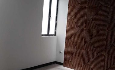 Modern design House and lot i n Tisa Cebu City