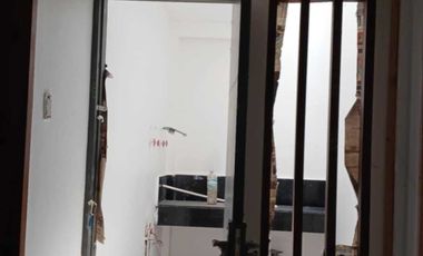Modern design House and lot i n Tisa Cebu City