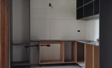 Modern design House and lot i n Tisa Cebu City