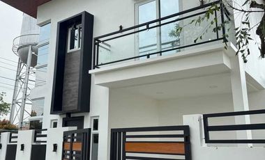 FOR SALE BRAND NEW CORNER TWO STOREY HOUSE IN ANGELES CITY NEAR