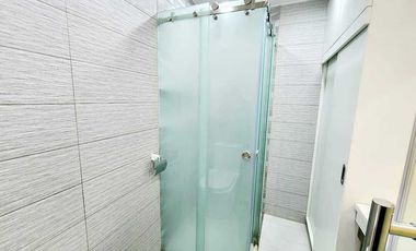 RUSHSALE! FULLY FURNISHED MODERN HOUSE VERY NEAR CLARK AND FRIENDSHIP