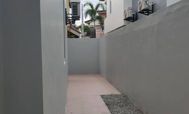 4 BEDROOM HOUSE FOR RENT IN PULU AMSIC SUBD. ANGELES CITY NEAR CLARK