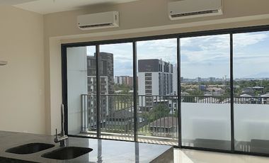 St. Moritz Private Estate Condo for Rent Lease Mckinley West, Fort Bonifacio BGC