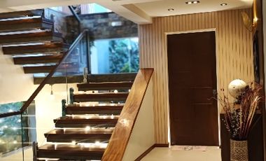 Furnished Luxurious Modern Asian Contemporary Home in Alviera Ayala