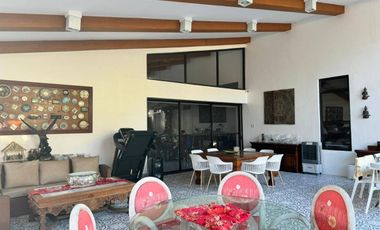 800 sqm Lot with 4 Bedrooms in Silang, Cavite