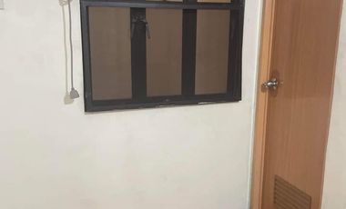 PN51969 Townhouse for Rent in Makati!
