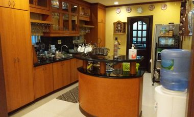 Semi Mansion House in Angeles near Clark for Lease