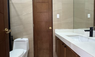 4BR Bungalow House in Merville Park Subd. Parañaque