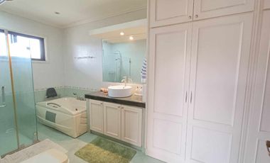 House and Lot for Sale at Palms Pointe Village, Alabang, Muntinlupa