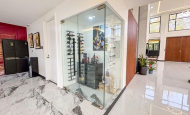 HOUSE FOR SALE: 3-Storey 6 Bedroom 1,100sqm with Private Swimming Pool in Silang, Cavite - Ayala Westgrove Heights