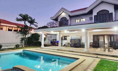 5 Bedroom House for Sale in Multinational Village Parañaque