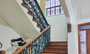 5 Bedroom House for Sale in Multinational Village Parañaque
